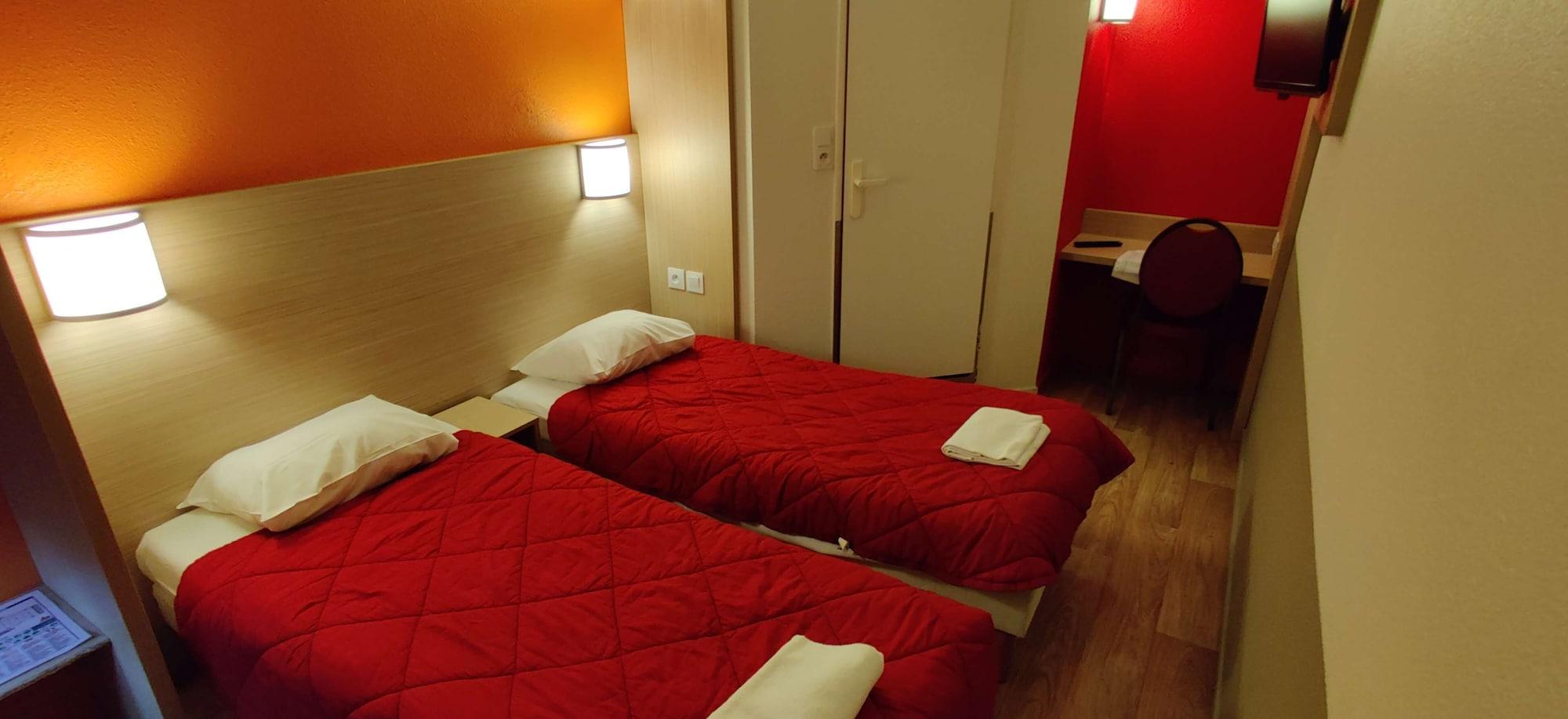 Classic Hotel - Fontenay-Trésigny Esterno foto