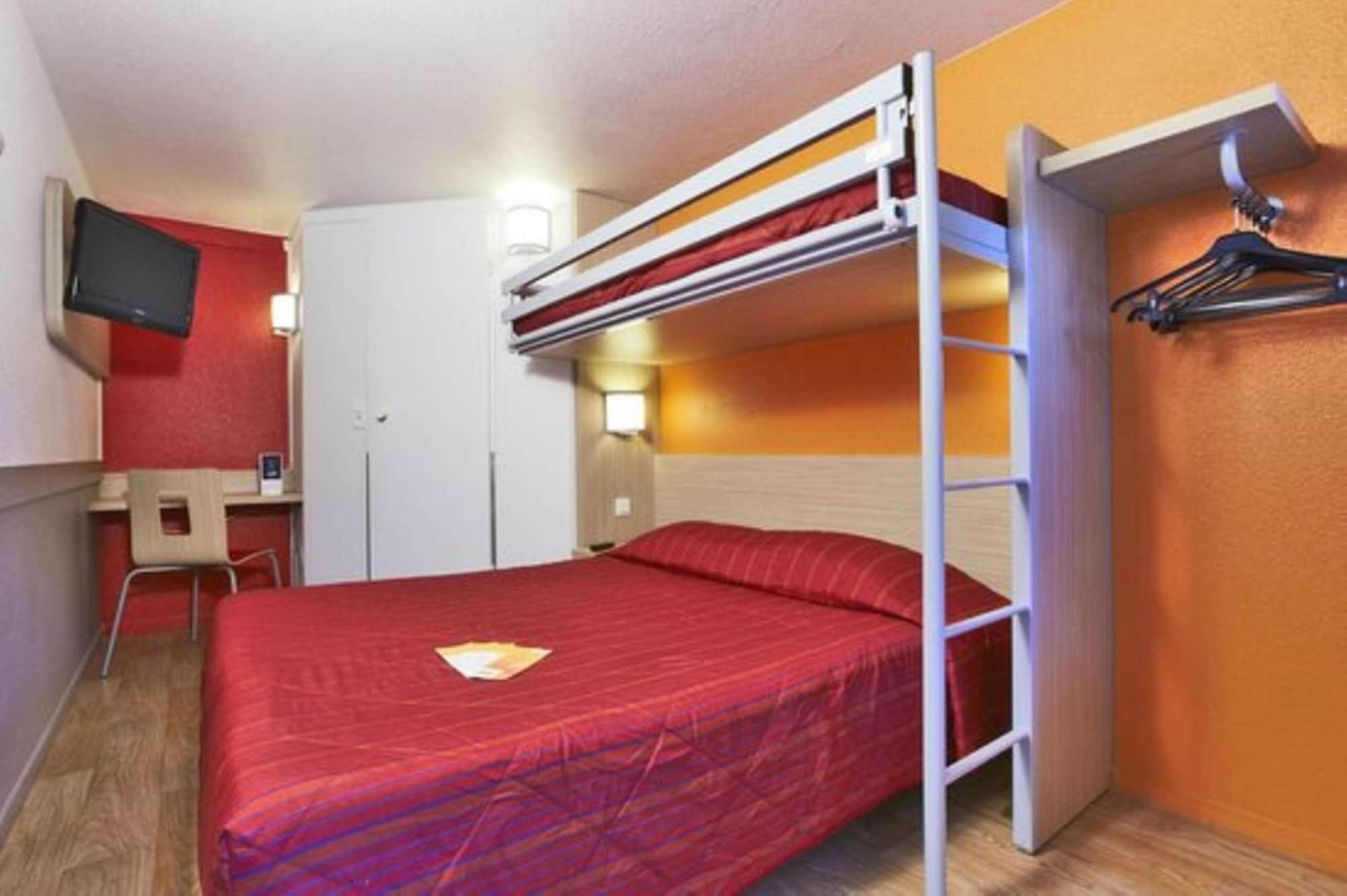 Classic Hotel - Fontenay-Trésigny Esterno foto