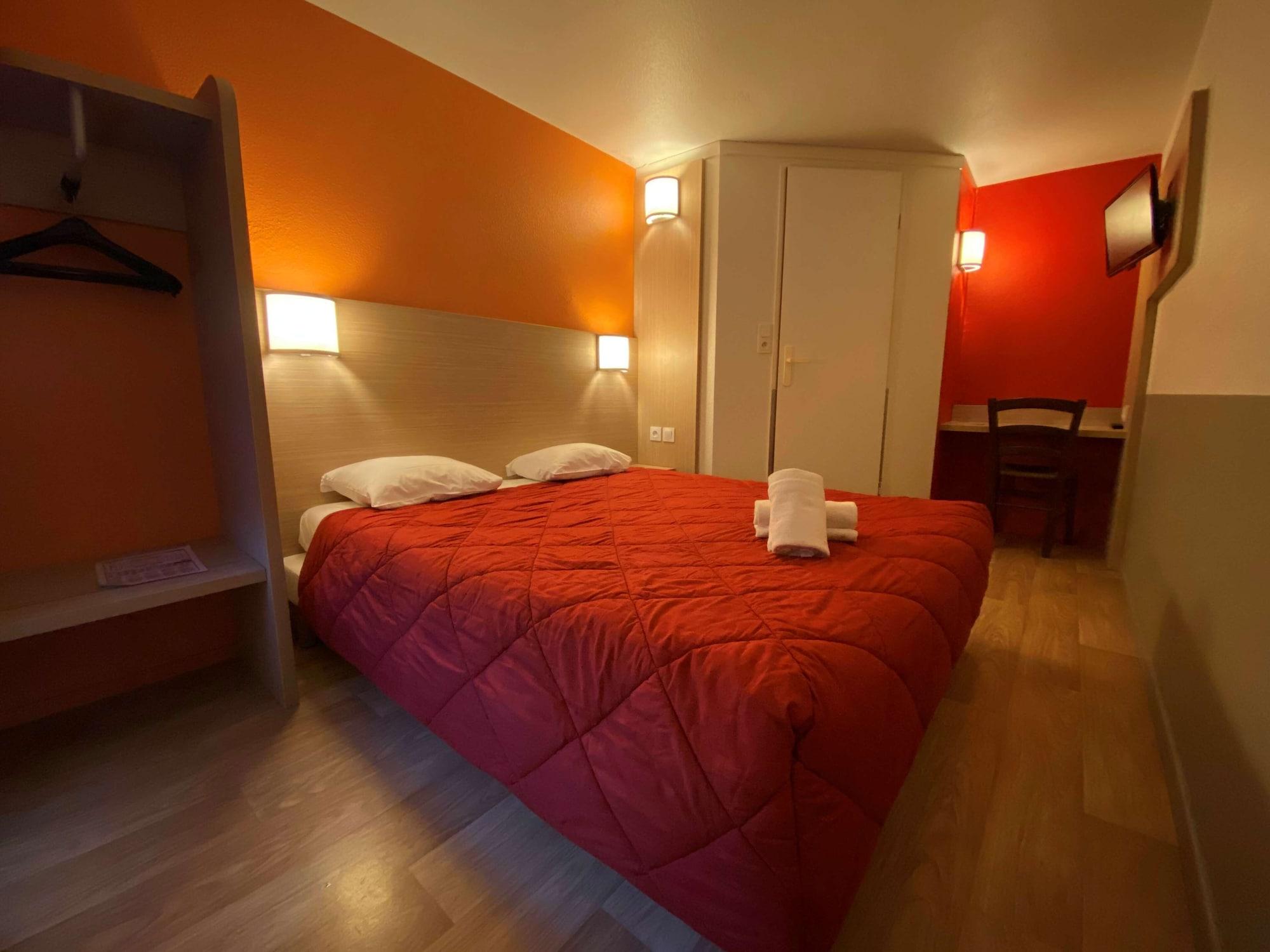 Classic Hotel - Fontenay-Trésigny Esterno foto
