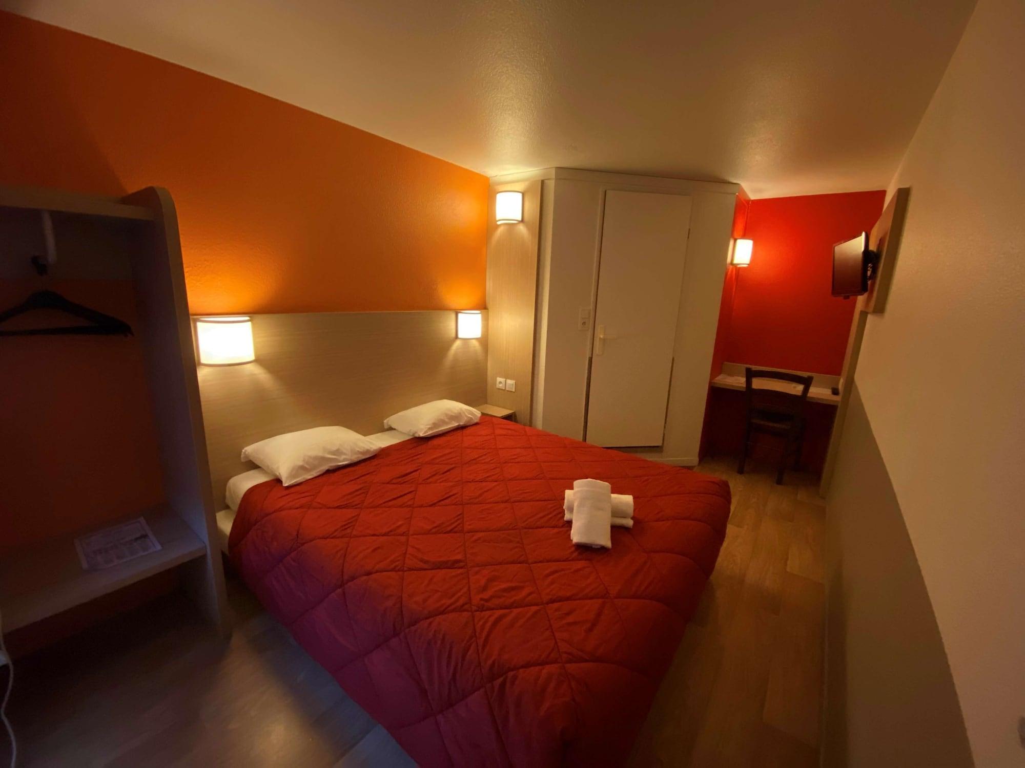 Classic Hotel - Fontenay-Trésigny Esterno foto