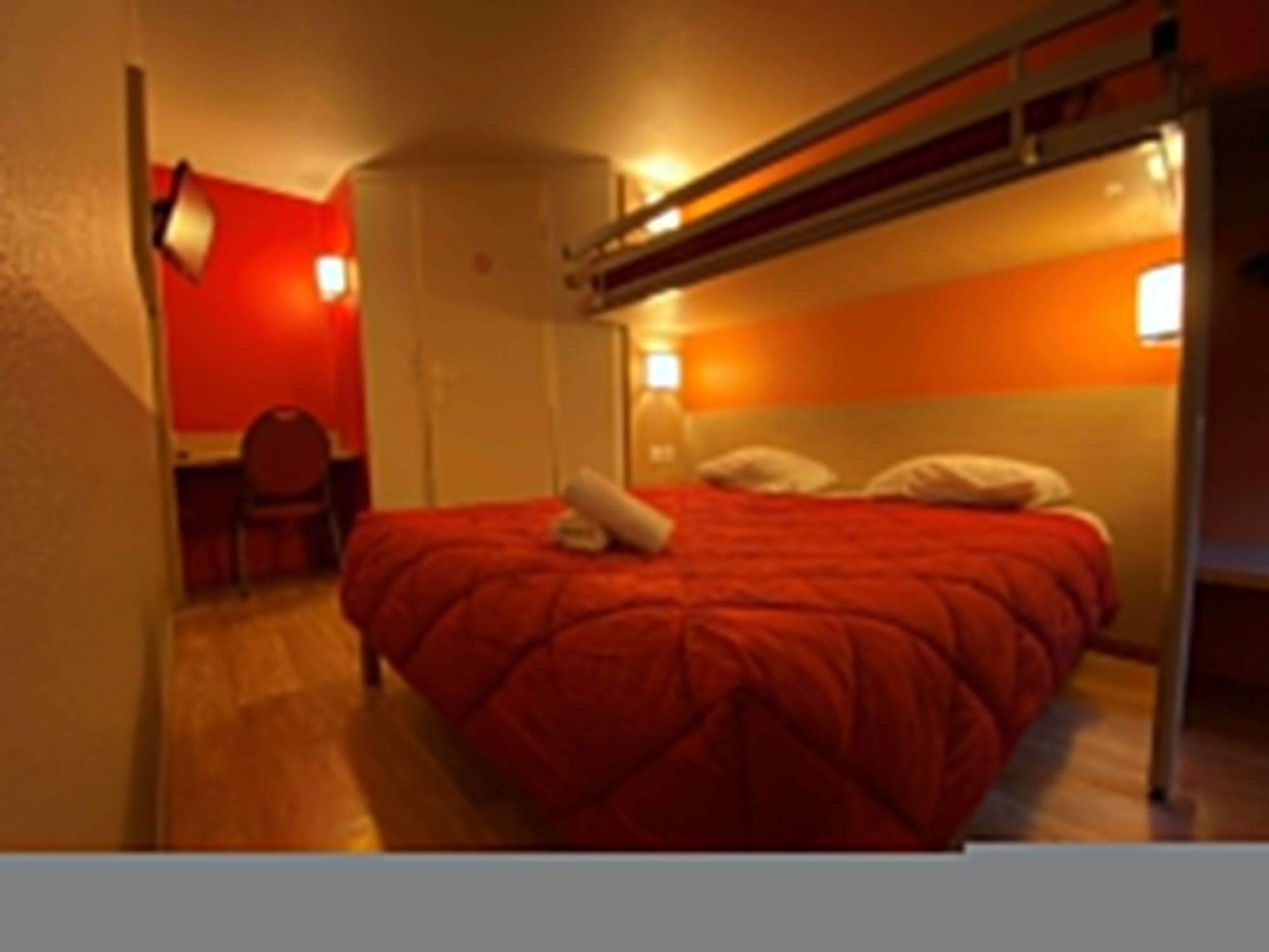 Classic Hotel - Fontenay-Trésigny Esterno foto