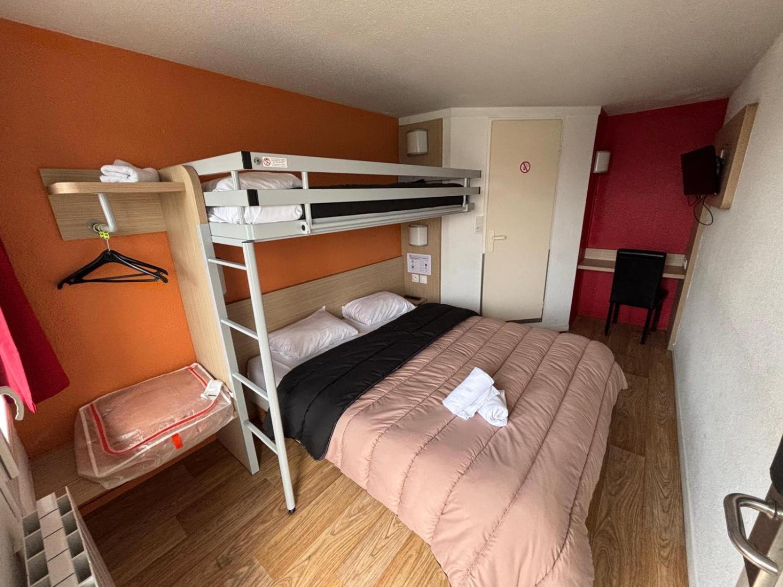 Classic Hotel - Fontenay-Trésigny Esterno foto