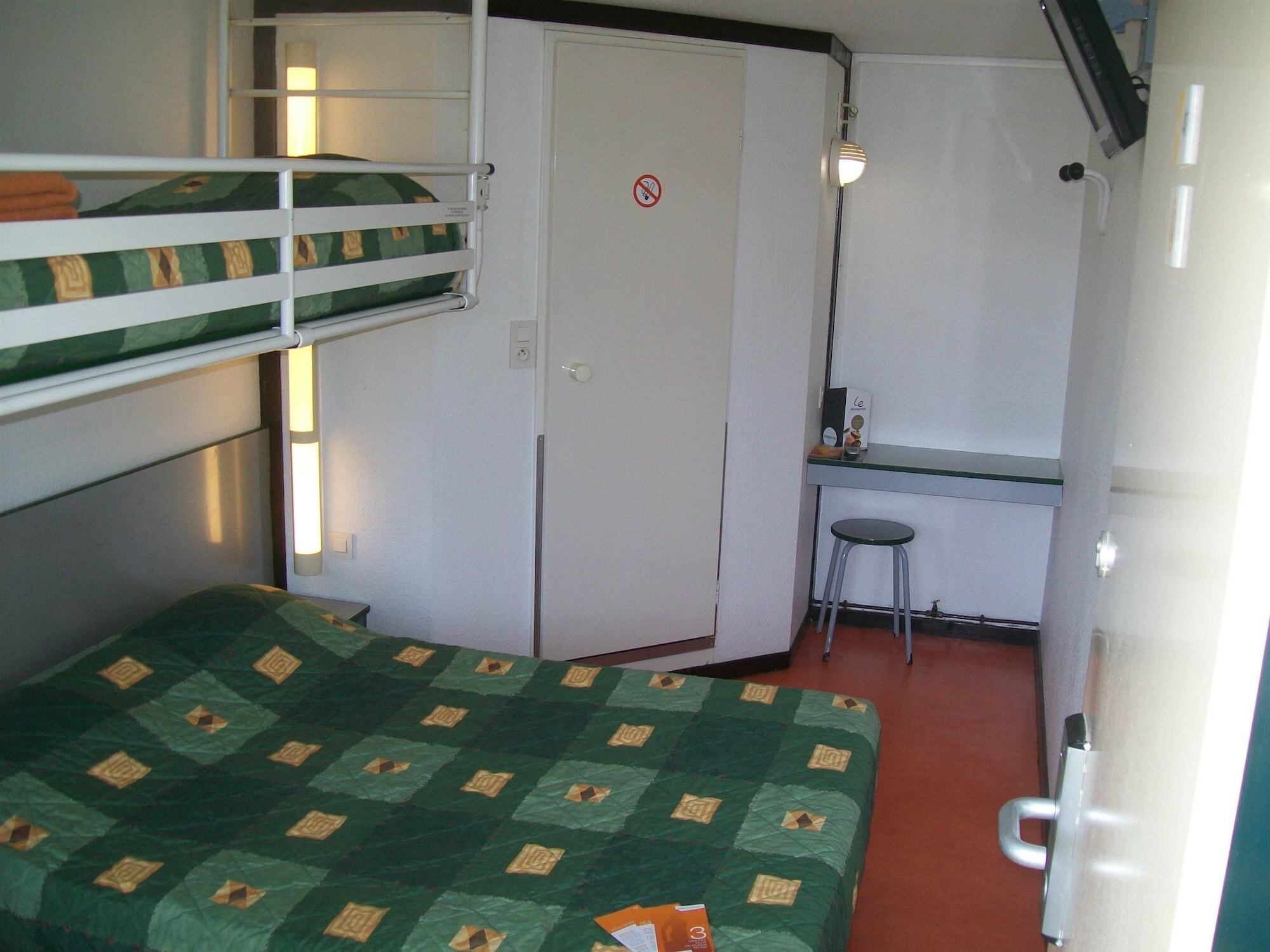 Classic Hotel - Fontenay-Trésigny Esterno foto